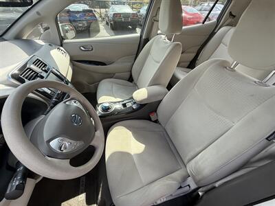 2011 Nissan LEAF SV   - Photo 11 - Flushing, MI 48433