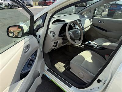 2011 Nissan LEAF SV   - Photo 21 - Flushing, MI 48433