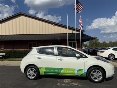 2011 Nissan LEAF SV   - Photo 2 - Flushing, MI 48433