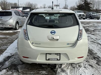 2011 Nissan LEAF SV   - Photo 12 - Flushing, MI 48433