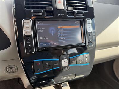 2011 Nissan LEAF SV   - Photo 18 - Flushing, MI 48433