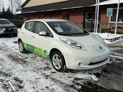 2011 Nissan LEAF SV Hatchback