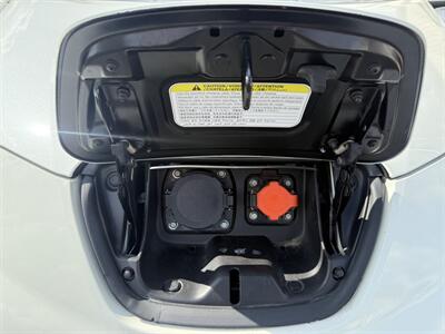 2011 Nissan LEAF SV   - Photo 24 - Flushing, MI 48433