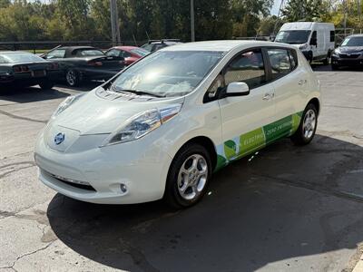 2011 Nissan LEAF SV   - Photo 8 - Flushing, MI 48433