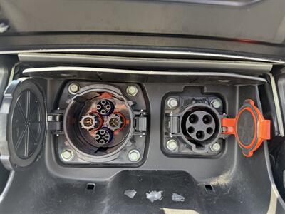 2011 Nissan LEAF SV   - Photo 23 - Flushing, MI 48433