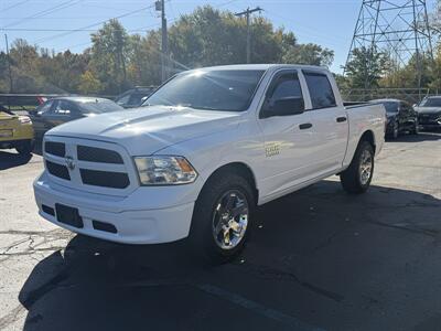 2014 RAM 1500 Tradesman Crew Cab 4X4 - Photo 3 - Flushing, MI 48433