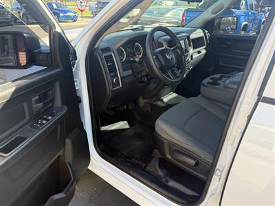 2014 RAM 1500 Tradesman Crew Cab 4X4 - Photo 9 - Flushing, MI 48433