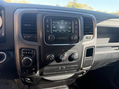 2014 RAM 1500 Tradesman Crew Cab 4X4 - Photo 16 - Flushing, MI 48433