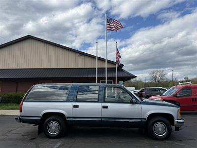 1994 GMC Suburban C1500  SLE - Photo 5 - Flushing, MI 48433