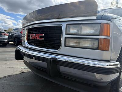 1994 GMC Suburban C1500  SLE - Photo 13 - Flushing, MI 48433