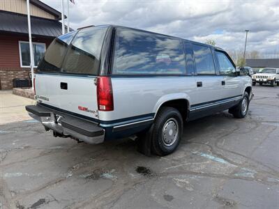 1994 GMC Suburban C1500  SLE - Photo 8 - Flushing, MI 48433
