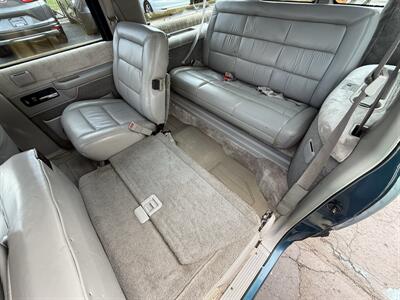1994 GMC Suburban C1500  SLE - Photo 58 - Flushing, MI 48433