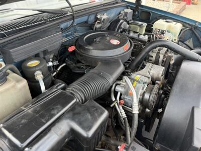 1994 GMC Suburban C1500  SLE - Photo 61 - Flushing, MI 48433