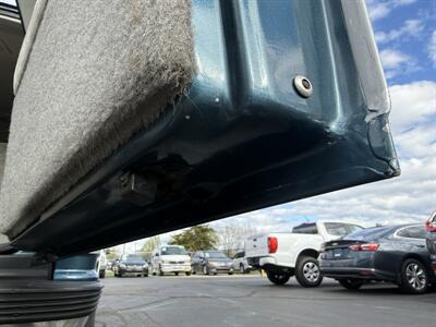 1994 GMC Suburban C1500  SLE - Photo 29 - Flushing, MI 48433