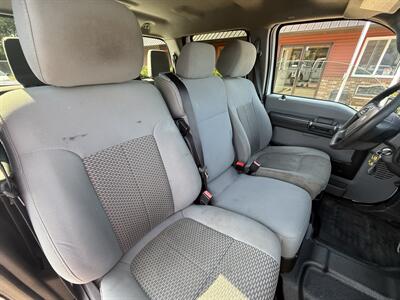 2012 Ford F-250 Super Duty XLT Crew Cab 4X4 - Photo 25 - Flushing, MI 48433