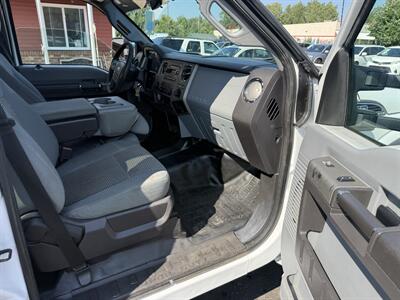 2012 Ford F-250 Super Duty XLT Crew Cab 4X4 - Photo 26 - Flushing, MI 48433