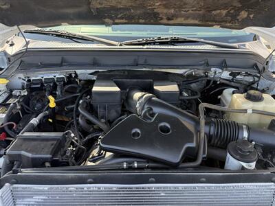 2012 Ford F-250 Super Duty XLT Crew Cab 4X4 - Photo 31 - Flushing, MI 48433