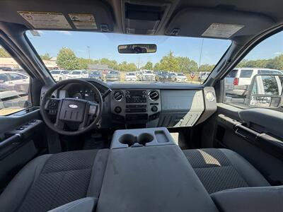 2012 Ford F-250 Super Duty XLT Crew Cab 4X4 - Photo 20 - Flushing, MI 48433