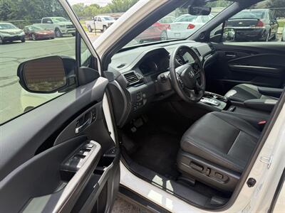 2022 Honda Pilot Elite  Black Edition - Photo 12 - Flushing, MI 48433
