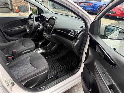 2020 Chevrolet Spark 1LT   - Photo 19 - Flushing, MI 48433