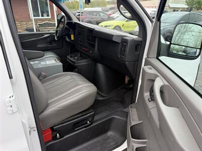 2014 Chevrolet Express 2500 Cargo - Photo 26 - Flushing, MI 48433