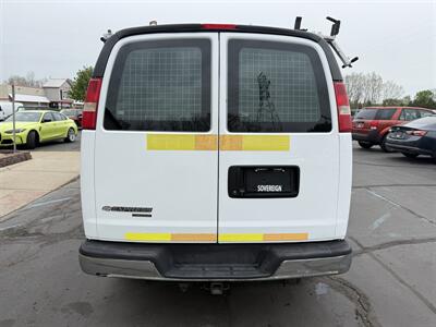 2014 Chevrolet Express 2500 Cargo - Photo 8 - Flushing, MI 48433