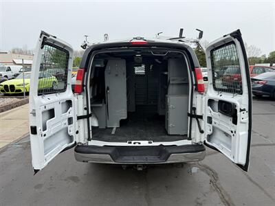 2014 Chevrolet Express 2500 Cargo - Photo 18 - Flushing, MI 48433