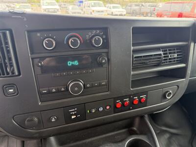 2014 Chevrolet Express 2500 Cargo - Photo 16 - Flushing, MI 48433