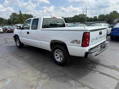 2006 Chevrolet Silverado 1500 WT 4dr Extended Cab  4X4 - Photo 6 - Flushing, MI 48433