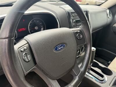 2008 Ford Explorer XLT 4X4 - Photo 18 - Flushing, MI 48433