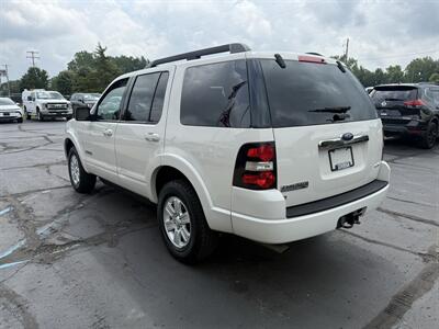 2008 Ford Explorer XLT 4X4 - Photo 8 - Flushing, MI 48433