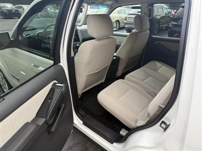 2008 Ford Explorer XLT 4X4 - Photo 21 - Flushing, MI 48433