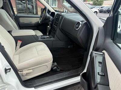 2008 Ford Explorer XLT 4X4 - Photo 25 - Flushing, MI 48433
