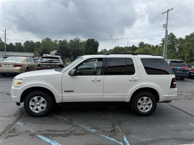2008 Ford Explorer XLT 4X4 - Photo 7 - Flushing, MI 48433