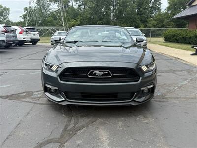 2015 Ford Mustang GT Premium  Convertible - Photo 11 - Flushing, MI 48433