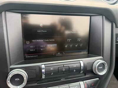 2015 Ford Mustang GT Premium  Convertible - Photo 24 - Flushing, MI 48433