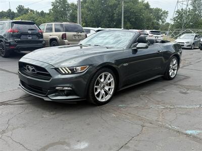 2015 Ford Mustang GT Premium  Convertible - Photo 5 - Flushing, MI 48433