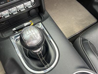 2015 Ford Mustang GT Premium  Convertible - Photo 9 - Flushing, MI 48433