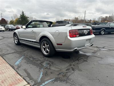 2006 Ford Mustang GT Deluxe  Convertible - Photo 20 - Flushing, MI 48433