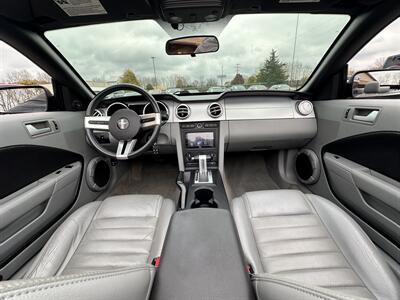 2006 Ford Mustang GT Deluxe  Convertible - Photo 13 - Flushing, MI 48433