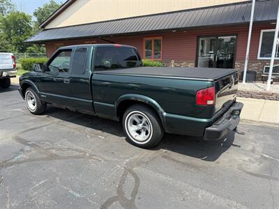 2002 Chevrolet S-10 LS Extended Cab   - Photo 5 - Flushing, MI 48433