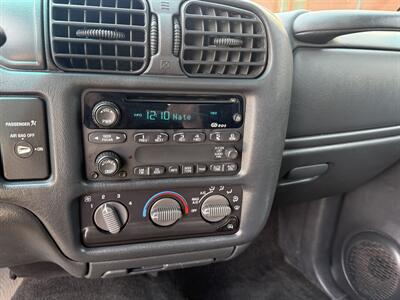 2002 Chevrolet S-10 LS Extended Cab   - Photo 14 - Flushing, MI 48433