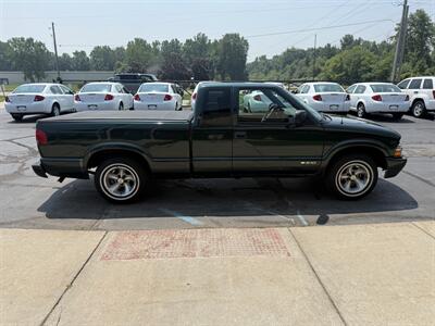 2002 Chevrolet S-10 LS Extended Cab   - Photo 8 - Flushing, MI 48433