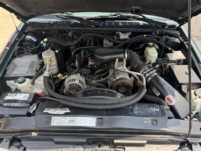 2002 Chevrolet S-10 LS Extended Cab   - Photo 21 - Flushing, MI 48433