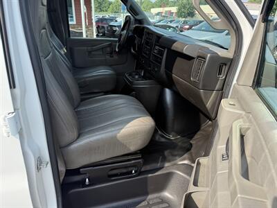 2016 Chevrolet Express 2500  Cargo - Photo 22 - Flushing, MI 48433