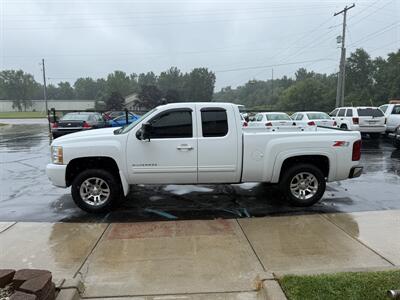 2010 Chevrolet Silverado 1500 LT Z71  4X4 - Photo 8 - Flushing, MI 48433