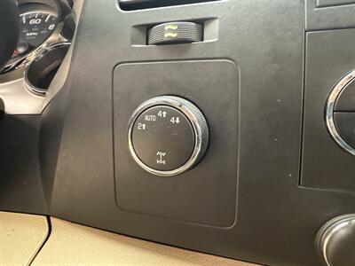 2010 Chevrolet Silverado 1500 LT Z71  4X4 - Photo 30 - Flushing, MI 48433