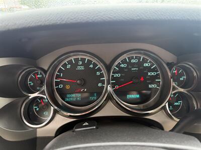 2010 Chevrolet Silverado 1500 LT Z71  4X4 - Photo 13 - Flushing, MI 48433