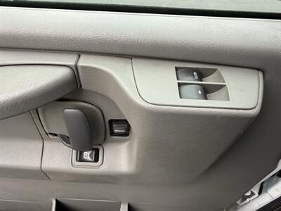 2013 GMC Savana 3500 139 " Cutaway - Photo 19 - Flushing, MI 48433