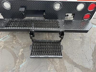 2013 GMC Savana 3500 139 " Cutaway - Photo 30 - Flushing, MI 48433